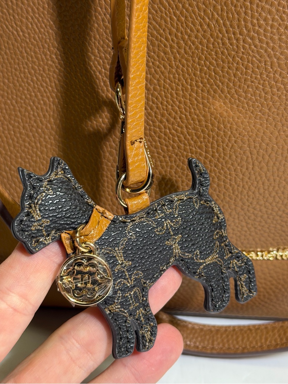 Nanette Lepore Brown East/West tote bag Gold Hardware Dog Shaped Charm - Picture 3 of 12